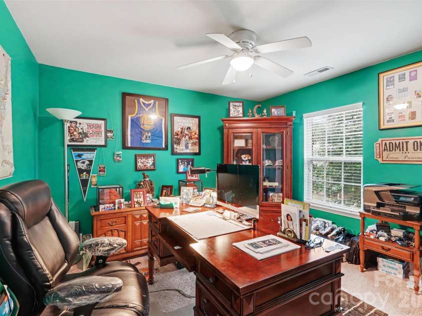 5510 Samuel Neel Road, Charlotte, NC 28278.  MLS# CAR4402149, YatesRealty ID 38176. 