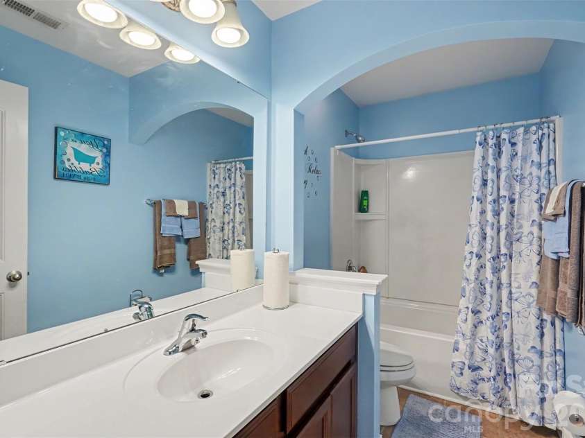 5510 Samuel Neel Road, Charlotte, NC 28278.  MLS# CAR4402149, YatesRealty ID 38176. 