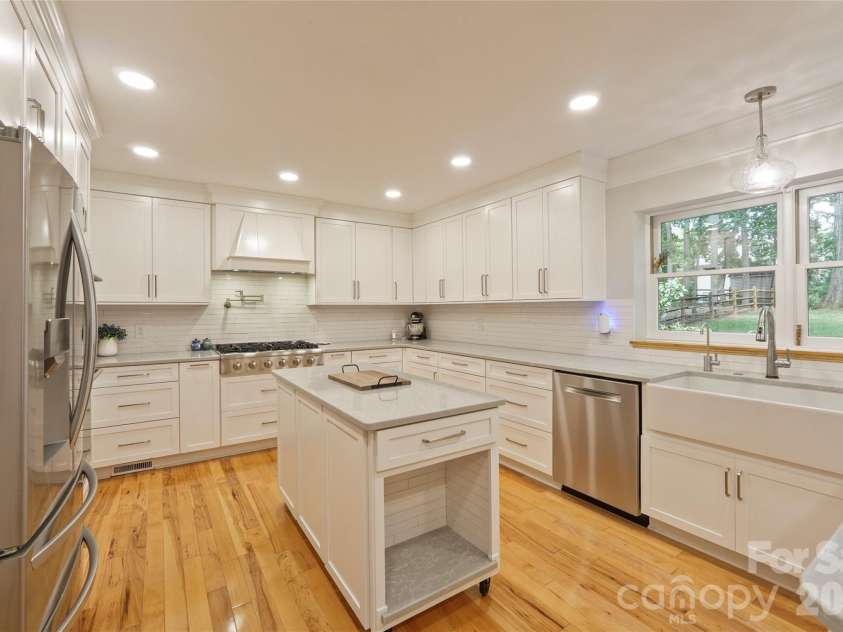 8609 Doe Path Lane, Huntersville, NC 28078.  MLS# CAR4403170, YatesRealty ID 38179. 