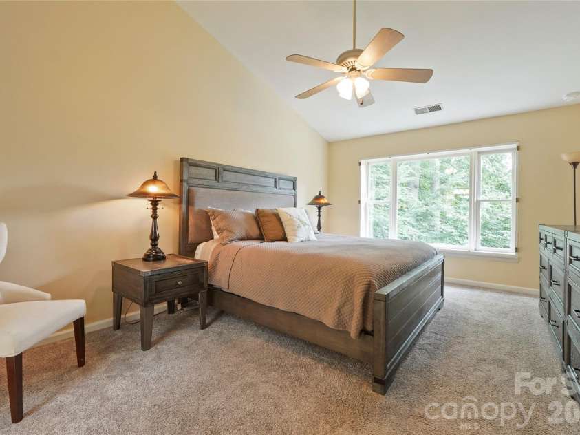 8609 Doe Path Lane, Huntersville, NC 28078.  MLS# CAR4403170, YatesRealty ID 38179. 