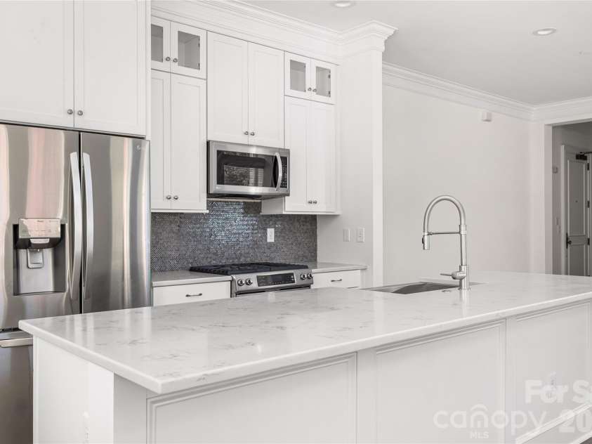 229 Church Street, Charlotte, NC 28202.  MLS# CAR4398195, YatesRealty ID 3818. 