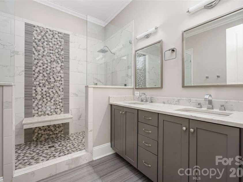 229 Church Street, Charlotte, NC 28202.  MLS# CAR4398195, YatesRealty ID 3818. 