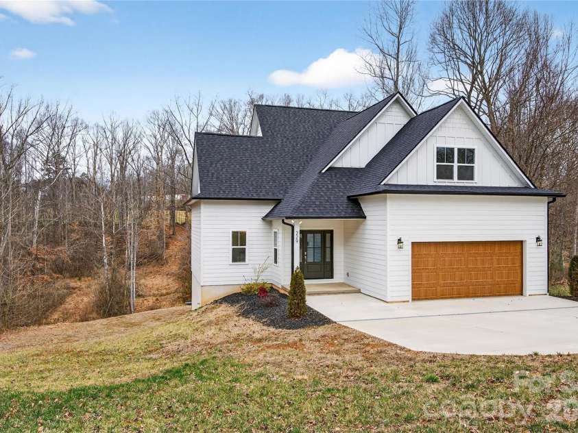 229 Shenandoah Loop, Troutman, NC 28166.  MLS# CAR4340532, YatesRealty ID 3818. 
