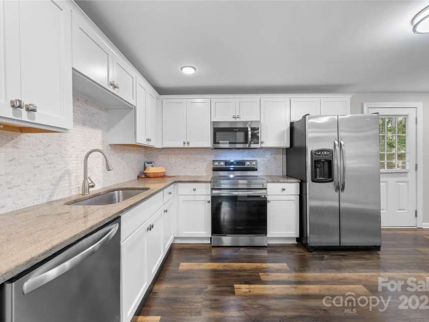 508 Jackson Avenue, Waxhaw, NC 28173.  MLS# CAR4311509, YatesRealty ID 3818. 