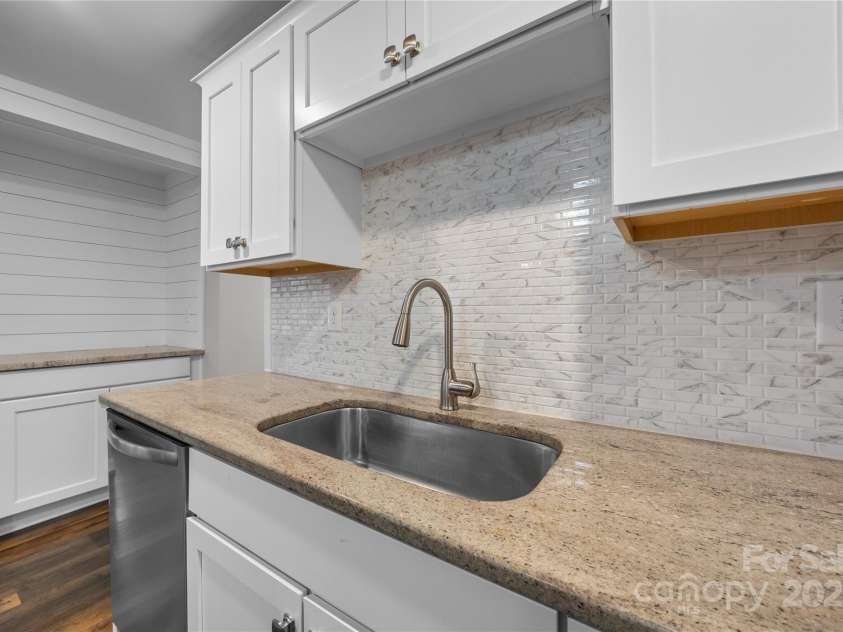 508 Jackson Avenue, Waxhaw, NC 28173.  MLS# CAR4311509, YatesRealty ID 3818. 