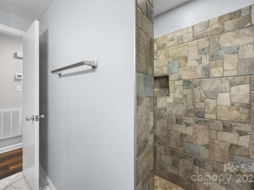 508 Jackson Avenue, Waxhaw, NC 28173.  MLS# CAR4311509, YatesRealty ID 3818. 