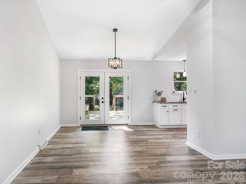 9501 Buckskin Lane, Charlotte, NC 28227.  MLS# CAR4402622, YatesRealty ID 38183. 