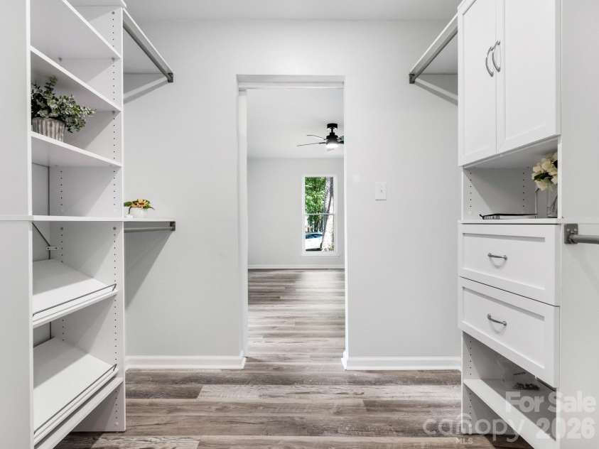 9501 Buckskin Lane, Charlotte, NC 28227.  MLS# CAR4402622, YatesRealty ID 38183. 