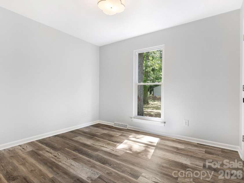 9501 Buckskin Lane, Charlotte, NC 28227.  MLS# CAR4402622, YatesRealty ID 38183. 