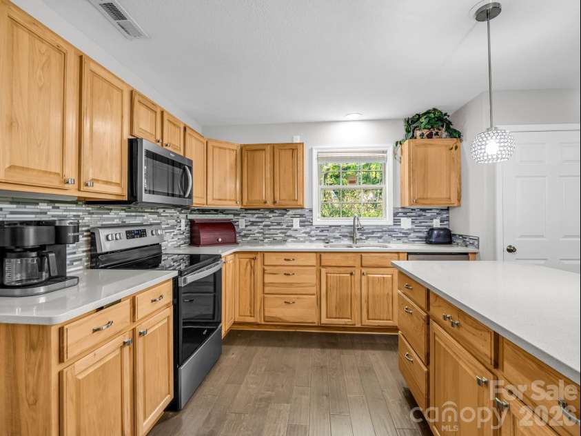 141 Dalton Court, Lake Lure, NC 28746.  MLS# CAR4402828, YatesRealty ID 38187. 