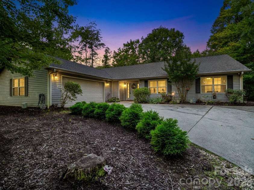 141 Dalton Court, Lake Lure, NC 28746.  MLS# CAR4402828, YatesRealty ID 38187. 