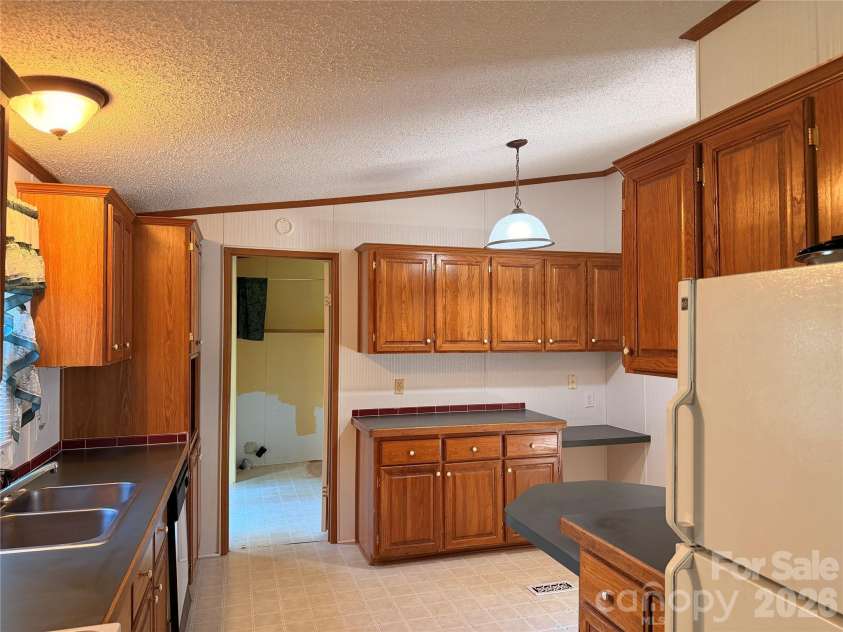 4851 Mounira Avenue, Hickory, NC 28602.  MLS# CAR4403343, YatesRealty ID 38189. 
