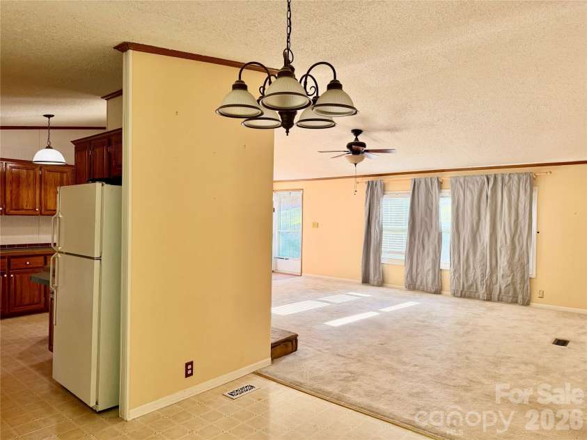 4851 Mounira Avenue, Hickory, NC 28602.  MLS# CAR4403343, YatesRealty ID 38189. 