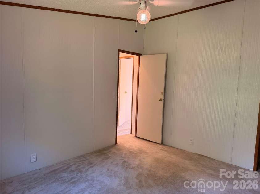 4851 Mounira Avenue, Hickory, NC 28602.  MLS# CAR4403343, YatesRealty ID 38189. 