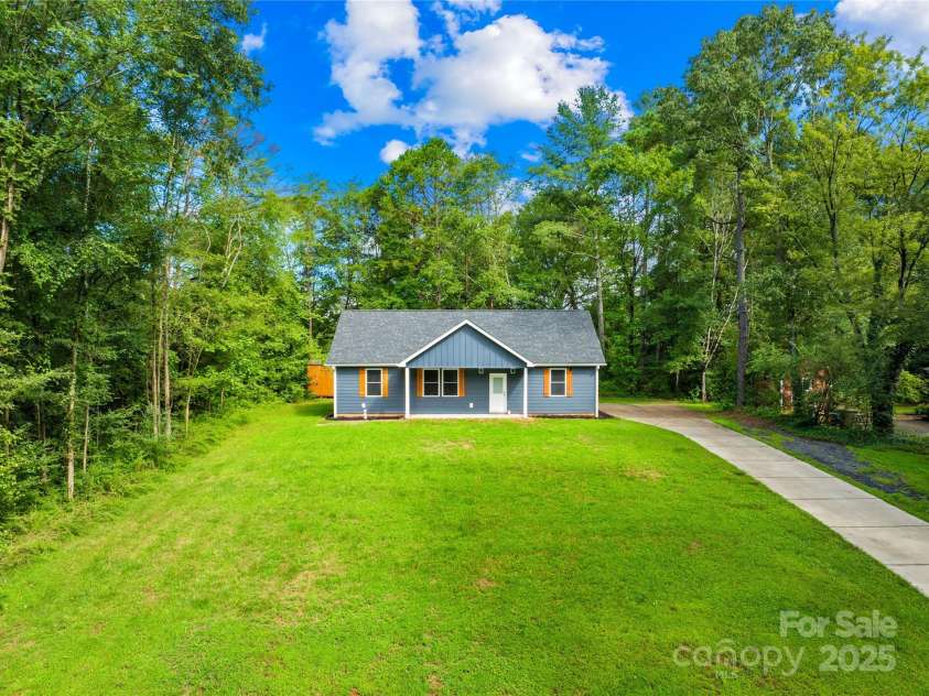 1029 Hunter Valley Road, Shelby, NC 28150.  MLS# CAR4292754, YatesRealty ID 3819. 