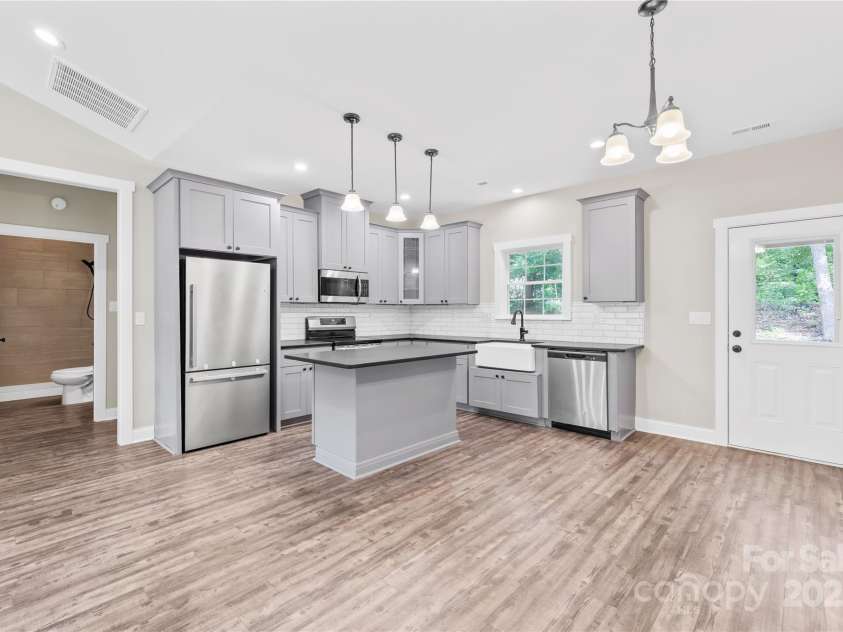 1029 Hunter Valley Road, Shelby, NC 28150.  MLS# CAR4292754, YatesRealty ID 3819. 