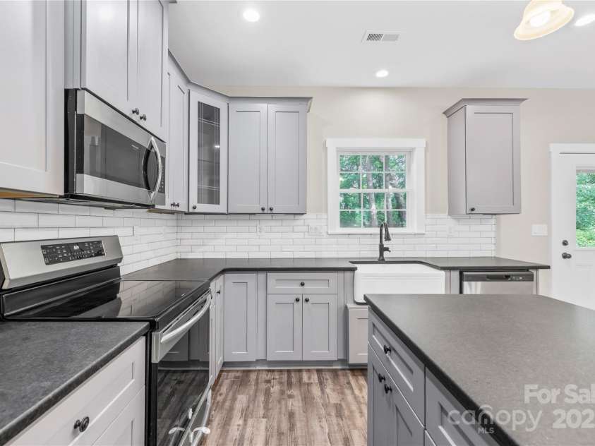 1029 Hunter Valley Road, Shelby, NC 28150.  MLS# CAR4292754, YatesRealty ID 3819. 