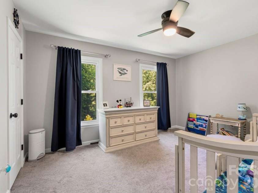 1171 37th Avenue Drive, Hickory, NC 28601.  MLS# CAR4399126, YatesRealty ID 38190. 
