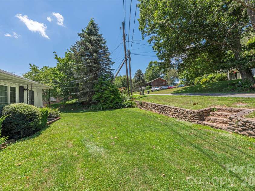 881 Mulberry Street, Clyde, NC 28721.  MLS# CAR4398802, YatesRealty ID 38191. 