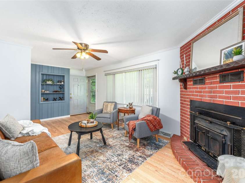 881 Mulberry Street, Clyde, NC 28721.  MLS# CAR4398802, YatesRealty ID 38191. 