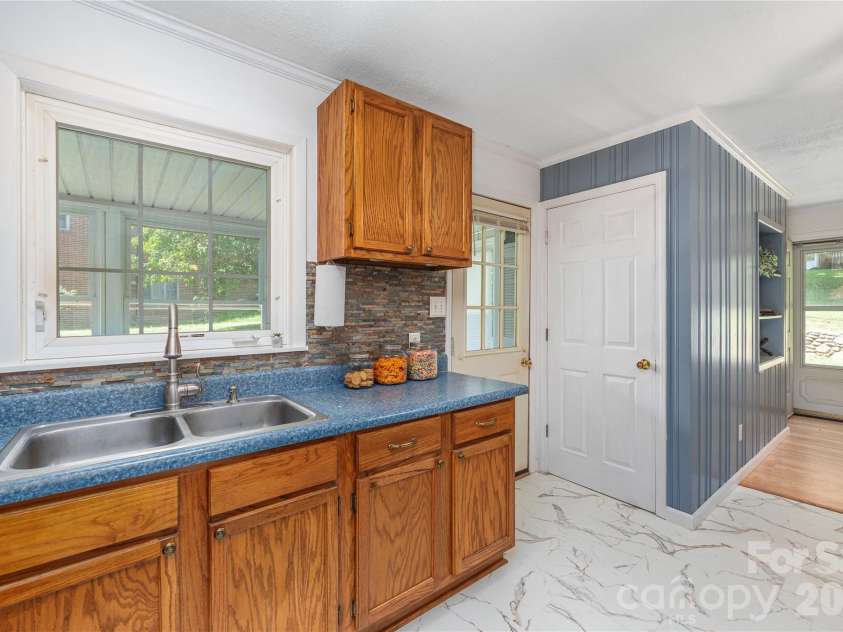 881 Mulberry Street, Clyde, NC 28721.  MLS# CAR4398802, YatesRealty ID 38191. 