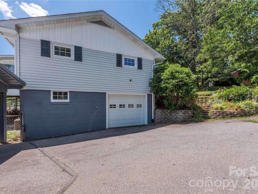 881 Mulberry Street, Clyde, NC 28721.  MLS# CAR4398802, YatesRealty ID 38191. 