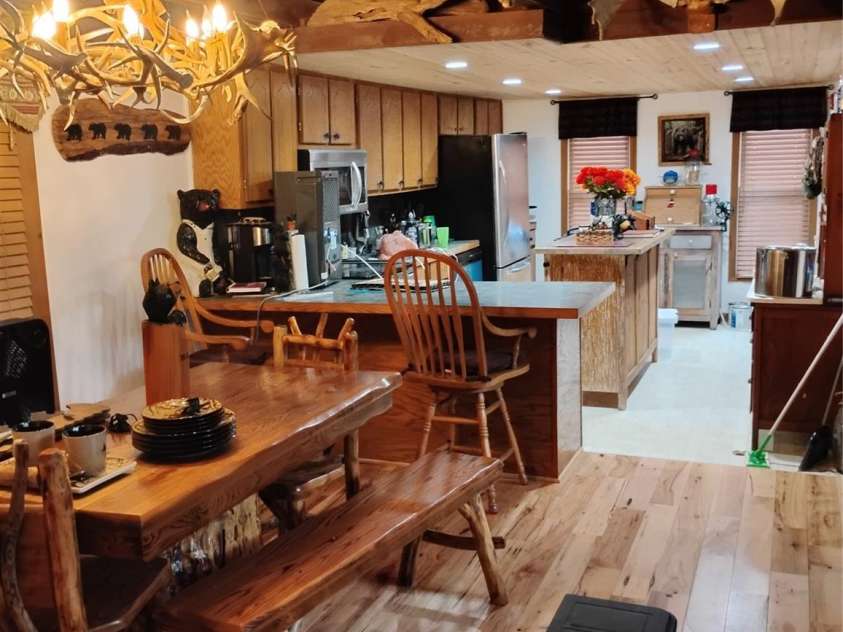401 Shady Drive, Collettsville, NC 28611.  MLS# CAR4391629, YatesRealty ID 38192. 