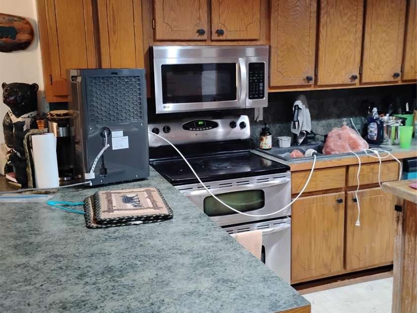 401 Shady Drive, Collettsville, NC 28611.  MLS# CAR4391629, YatesRealty ID 38192. 