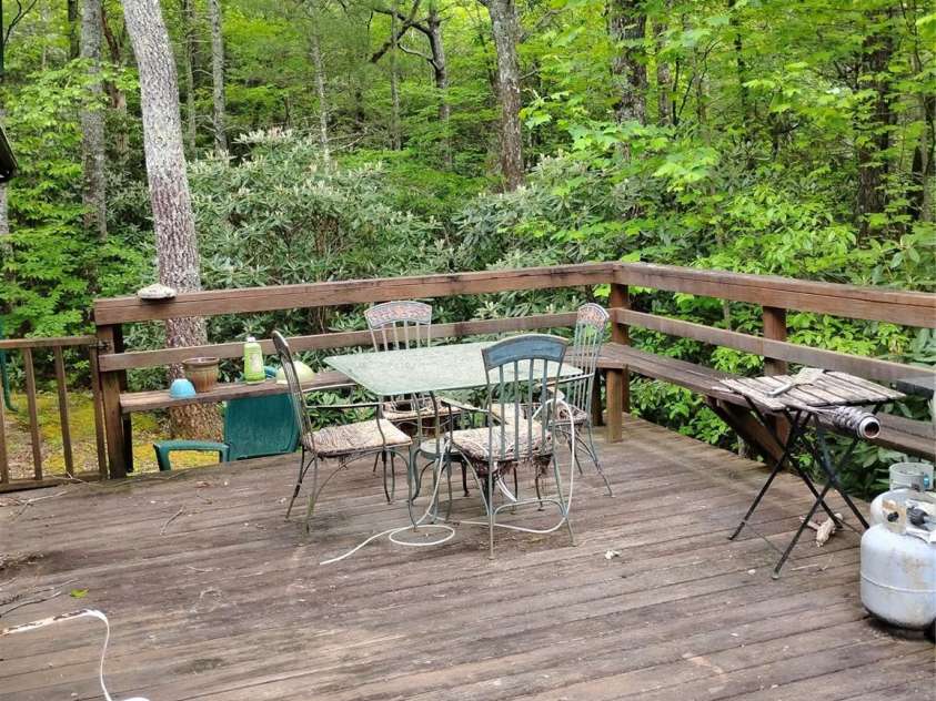 401 Shady Drive, Collettsville, NC 28611.  MLS# CAR4391629, YatesRealty ID 38192. 