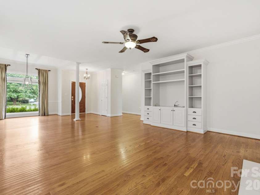 1423 Porch Swing Lane, Matthews, NC 28104.  MLS# CAR4401770, YatesRealty ID 38198. 
