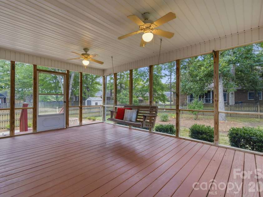 1423 Porch Swing Lane, Matthews, NC 28104.  MLS# CAR4401770, YatesRealty ID 38198. 