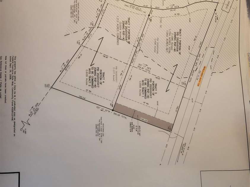 1639 Mallard Bay Drive, York, SC 29745.  MLS# CAR4313912, YatesRealty ID 3820. Survey showing division of 3 acres for 2 homes to be built or 1 in the middle