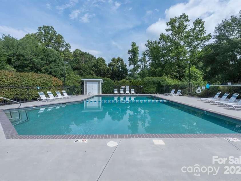 30 Cedarcliff Circle, Asheville, NC 28803.  MLS# CAR4235579, YatesRealty ID 3820. Community pool.