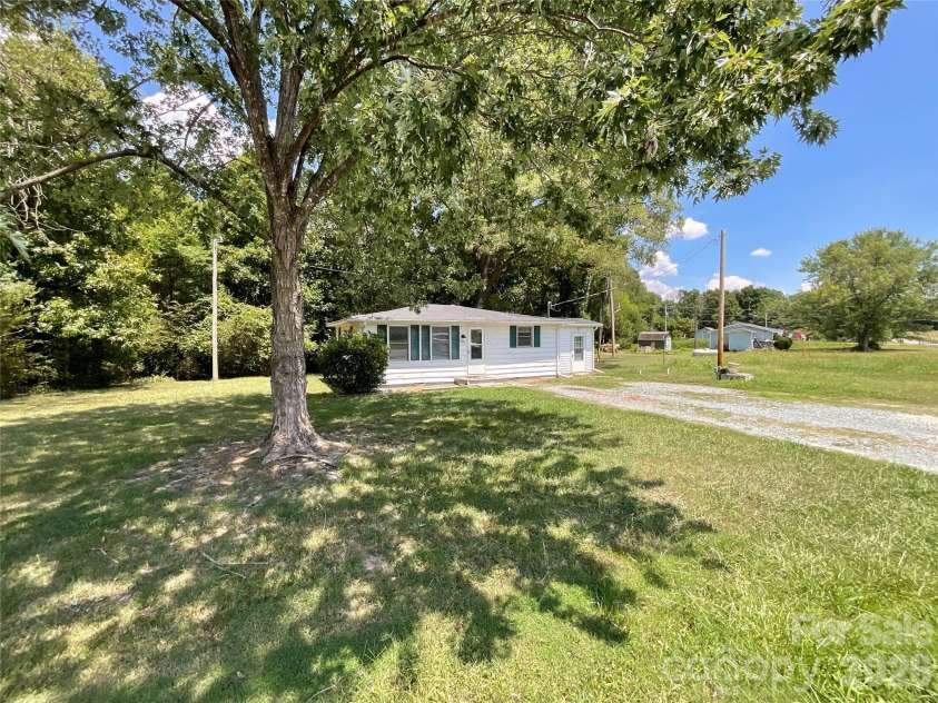 4210 Price Short Cut Road, Monroe, NC 28110.  MLS# CAR4403618, YatesRealty ID 38201. 