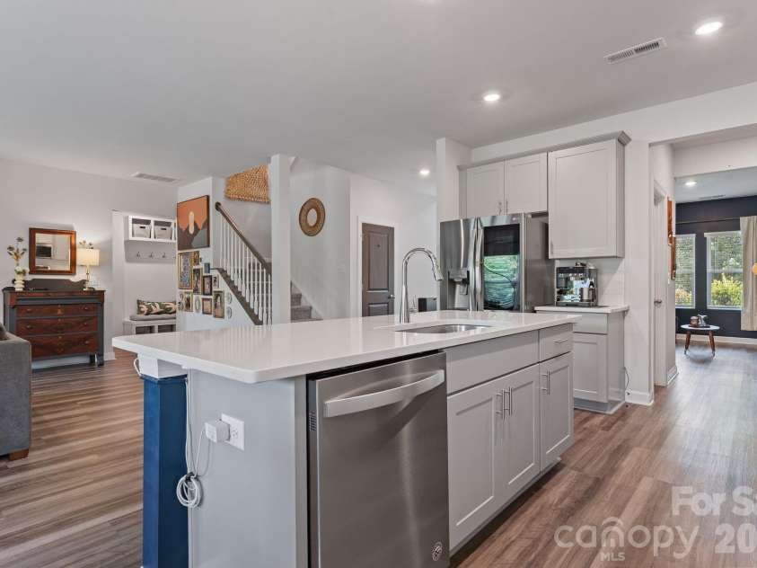 3008 Hayes Ridge Drive, Belmont, NC 28012.  MLS# CAR4398682, YatesRealty ID 38202. 