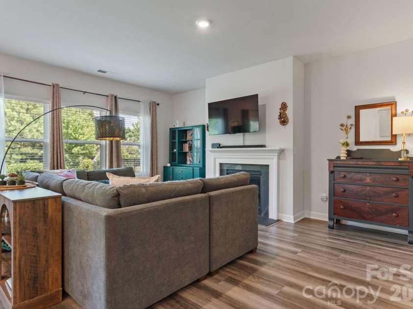 3008 Hayes Ridge Drive, Belmont, NC 28012.  MLS# CAR4398682, YatesRealty ID 38202. 