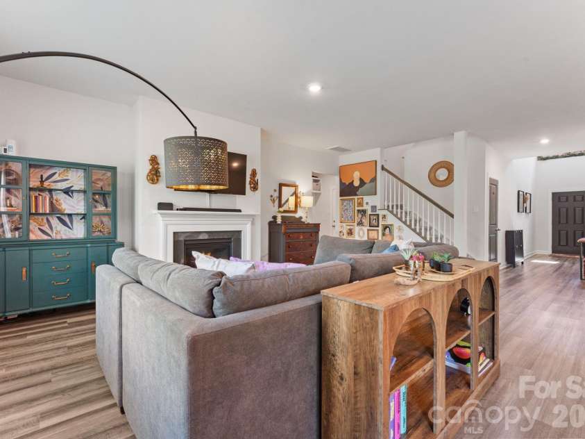 3008 Hayes Ridge Drive, Belmont, NC 28012.  MLS# CAR4398682, YatesRealty ID 38202. 