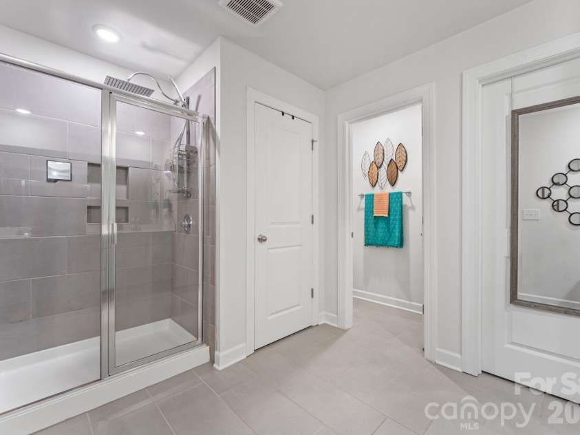 3008 Hayes Ridge Drive, Belmont, NC 28012.  MLS# CAR4398682, YatesRealty ID 38202. 