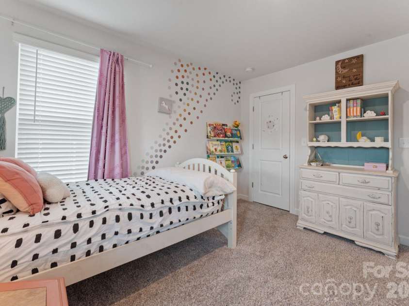 3008 Hayes Ridge Drive, Belmont, NC 28012.  MLS# CAR4398682, YatesRealty ID 38202. 