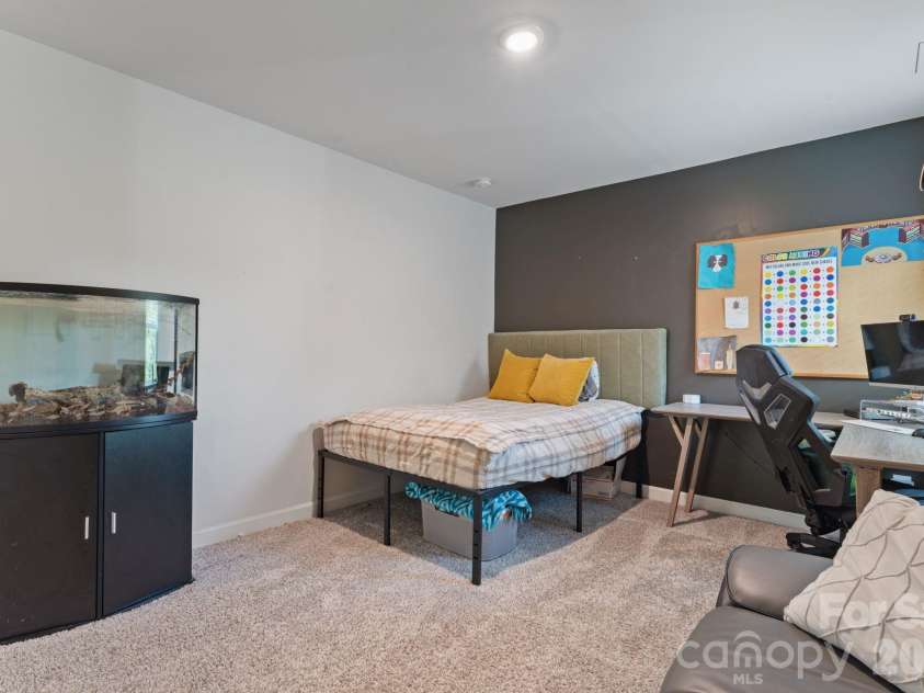 3008 Hayes Ridge Drive, Belmont, NC 28012.  MLS# CAR4398682, YatesRealty ID 38202. 