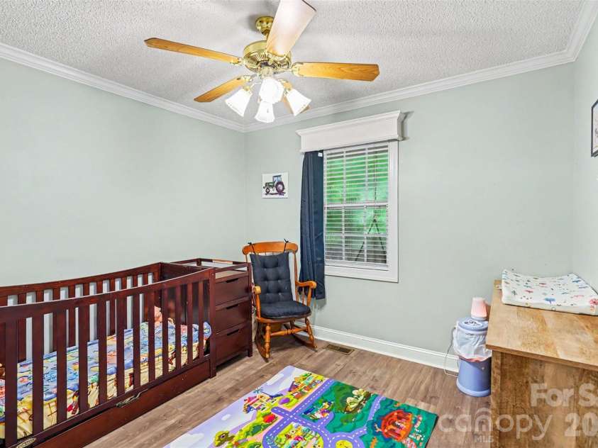 8904 Gosnell Drive, Charlotte, NC 28227.  MLS# CAR4394486, YatesRealty ID 38203. 