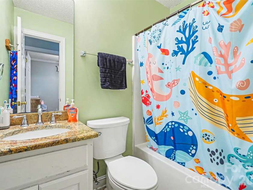 8904 Gosnell Drive, Charlotte, NC 28227.  MLS# CAR4394486, YatesRealty ID 38203. 