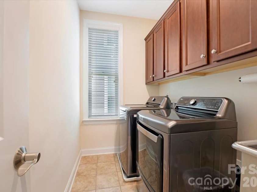 151 Johnson Manor Street, Mooresville, NC 28115.  MLS# CAR4391173, YatesRealty ID 38204. Laundry