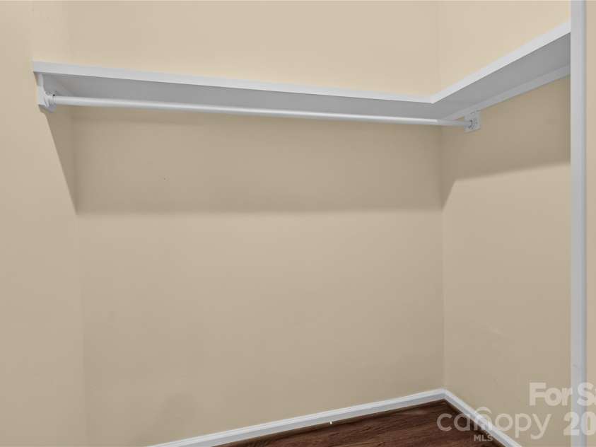11436 Brook Meadow Place, Charlotte, NC 28214.  MLS# CAR4405473, YatesRealty ID 38205. 