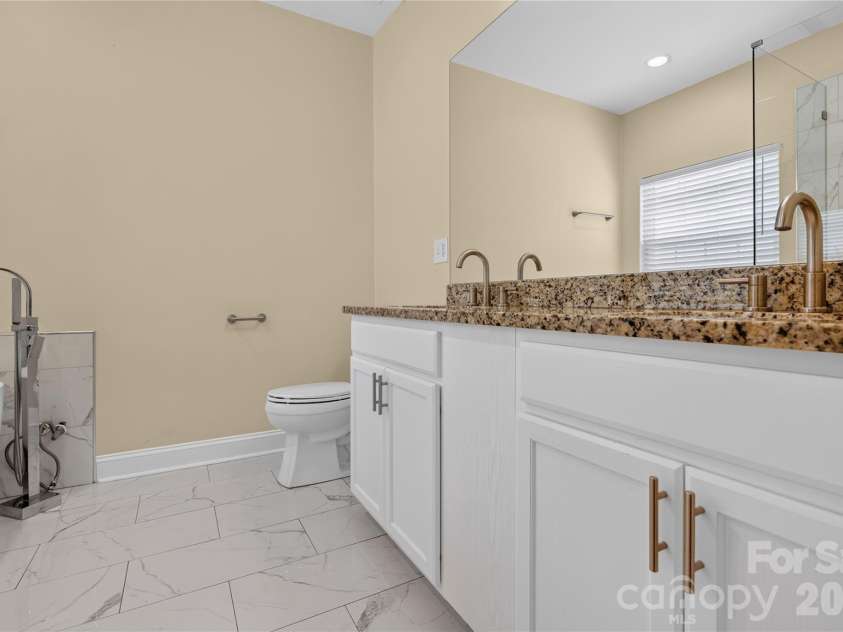 11436 Brook Meadow Place, Charlotte, NC 28214.  MLS# CAR4405473, YatesRealty ID 38205. 