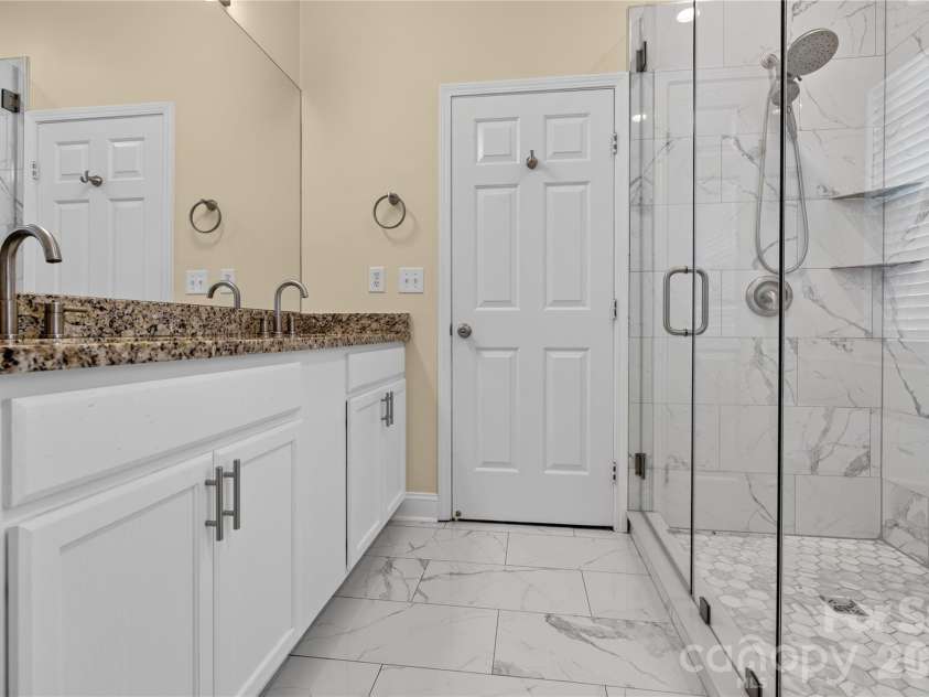 11436 Brook Meadow Place, Charlotte, NC 28214.  MLS# CAR4405473, YatesRealty ID 38205. 