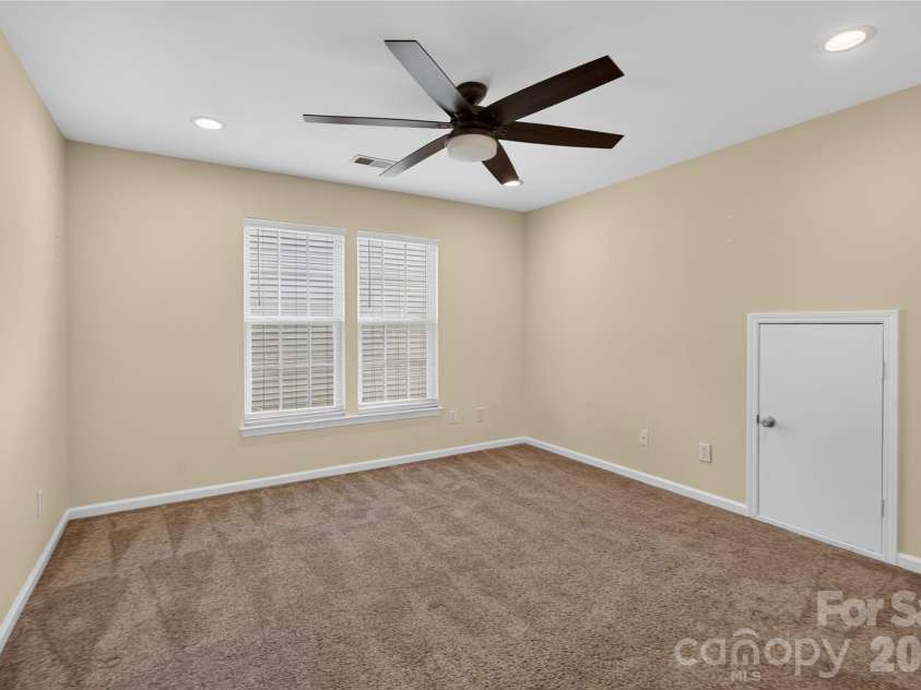 11436 Brook Meadow Place, Charlotte, NC 28214.  MLS# CAR4405473, YatesRealty ID 38205. 
