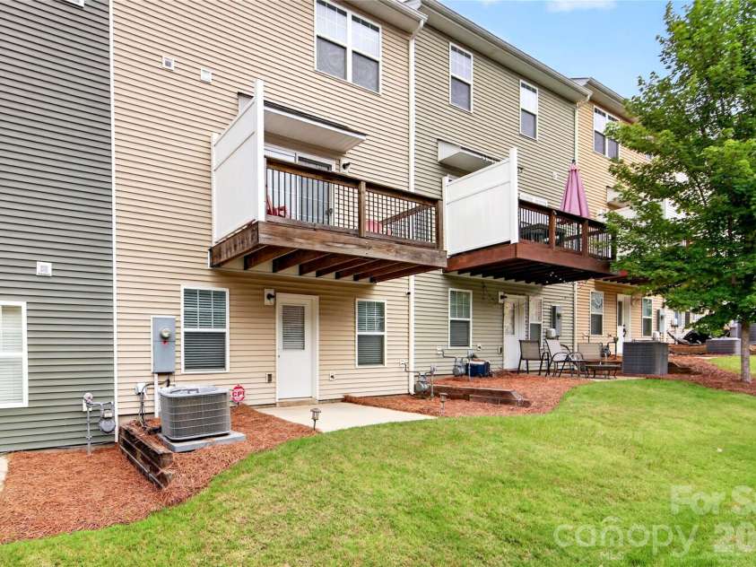 14406 Targert Lane, Charlotte, NC 28278.  MLS# CAR4404473, YatesRealty ID 38206. 