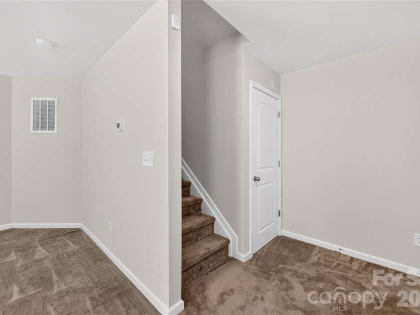 14406 Targert Lane, Charlotte, NC 28278.  MLS# CAR4404473, YatesRealty ID 38206. Basement