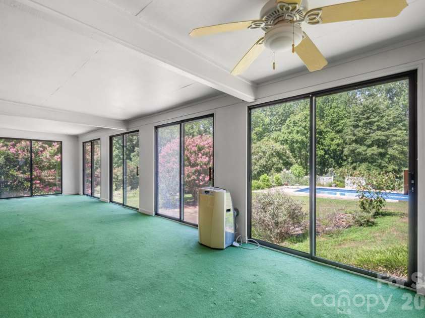 1335 36th Avenue Drive, Hickory, NC 28601.  MLS# CAR4404011, YatesRealty ID 38207. 